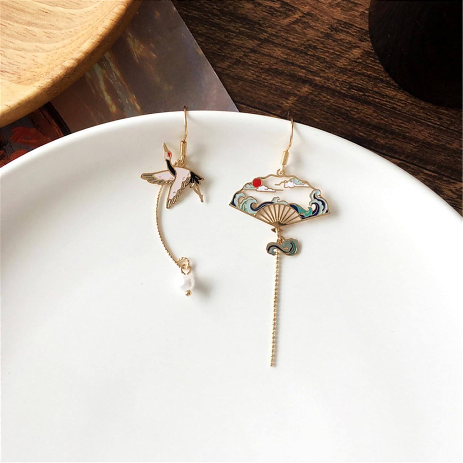 Fan Earrings Asymmetric