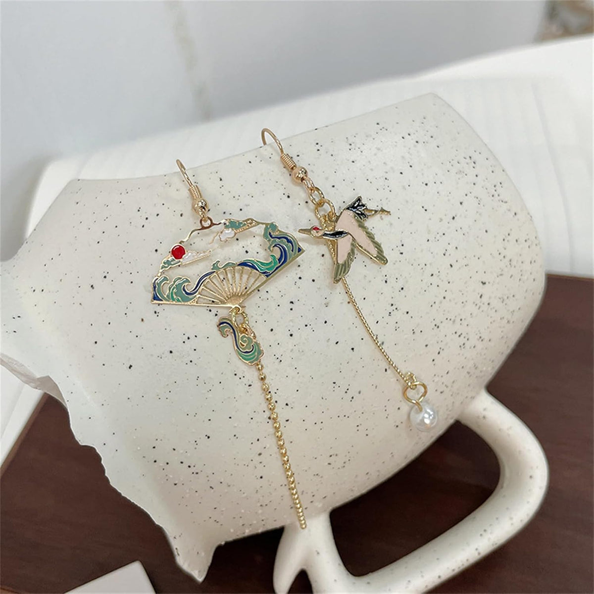 Fan Earrings Asymmetric