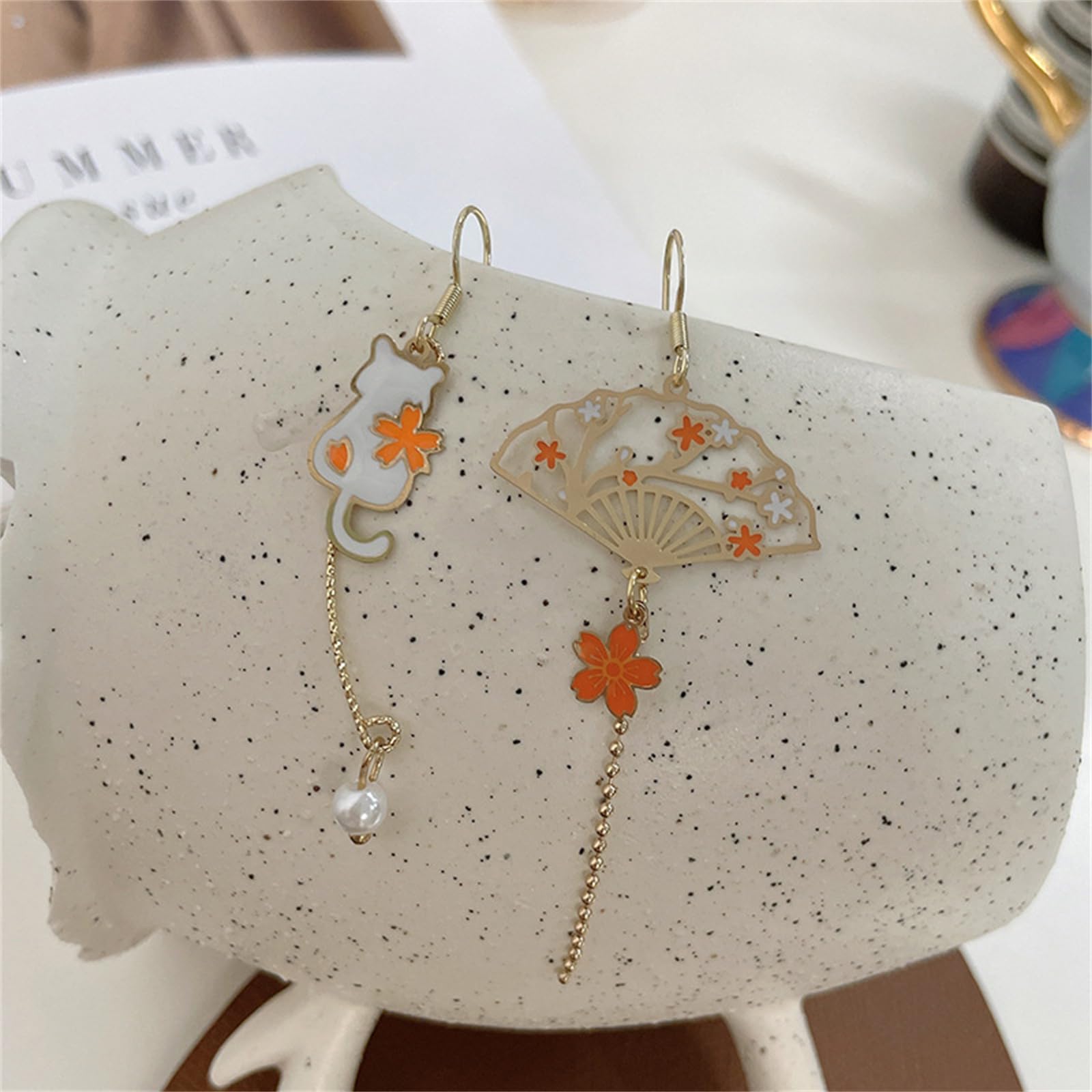 Fan Earrings Asymmetric