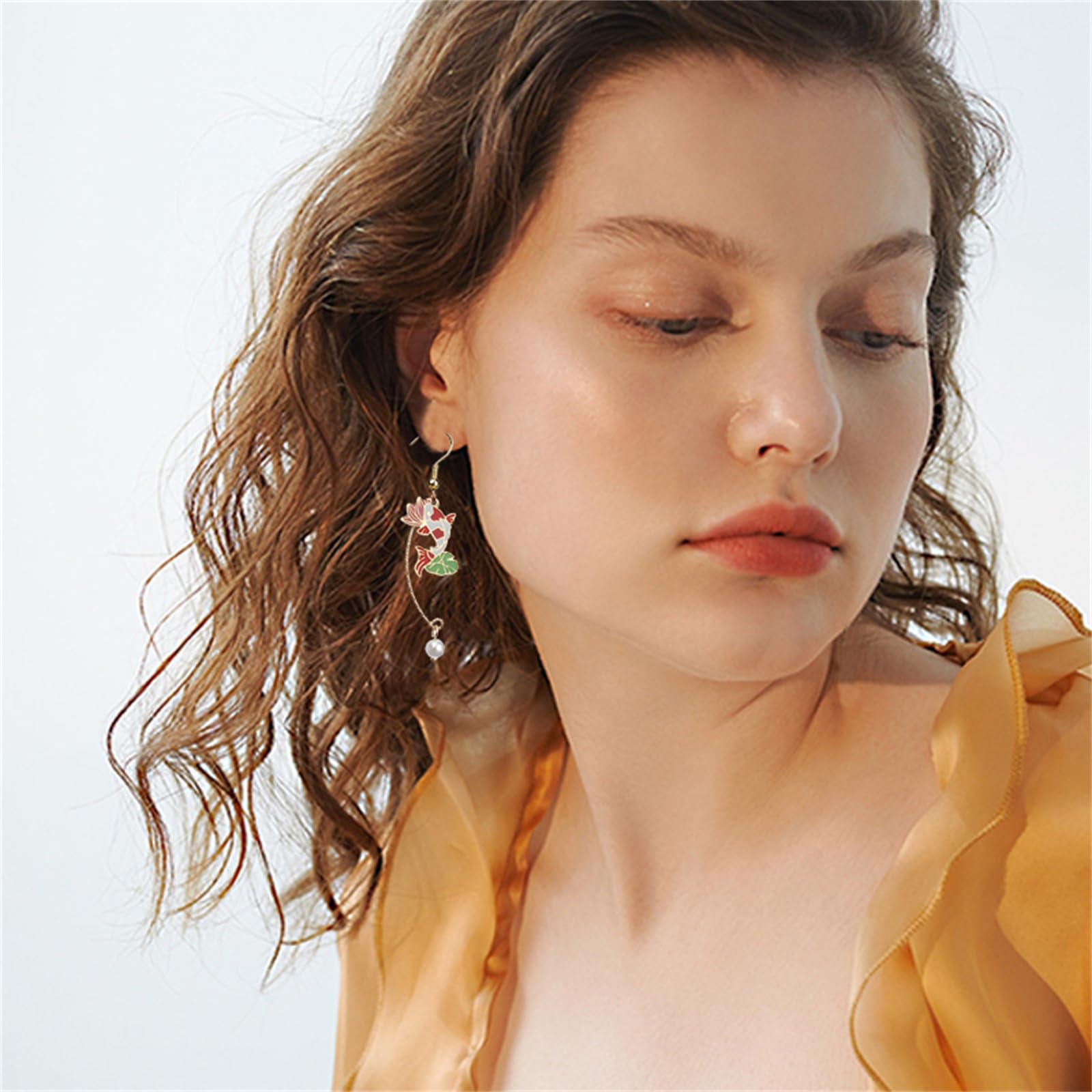 Fan Earrings Asymmetric