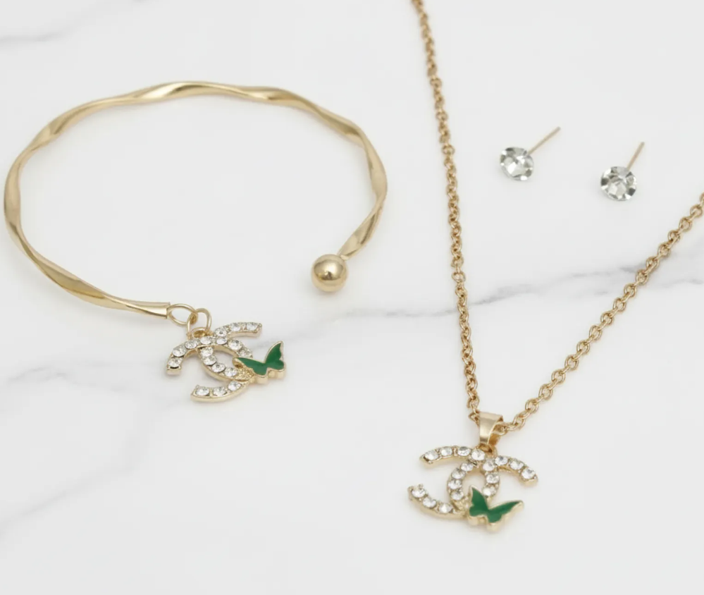 Butterfly Charm Jewelry Gift Set – Necklace, Bracelet & Stud Earrings