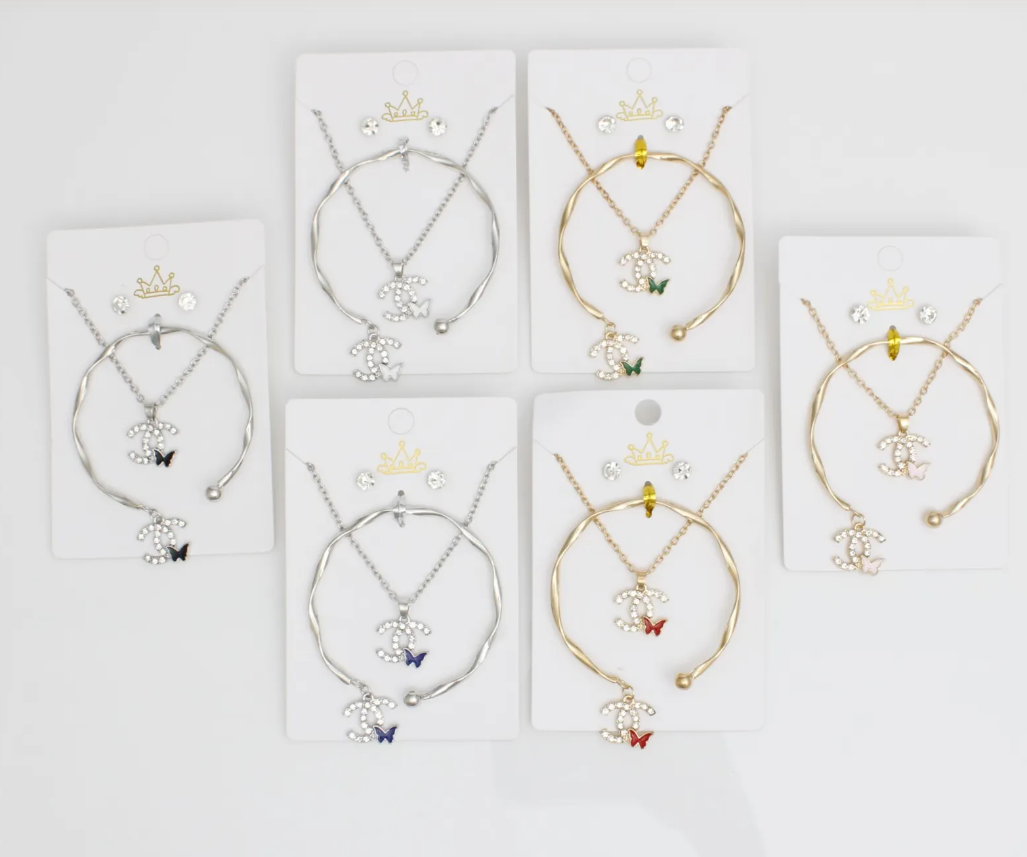 Butterfly Charm Jewelry Gift Set – Necklace, Bracelet & Stud Earrings