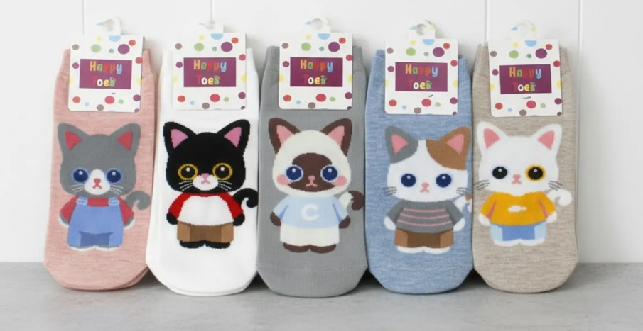 Cute Cartoon Cat Ankle Socks – Random Design