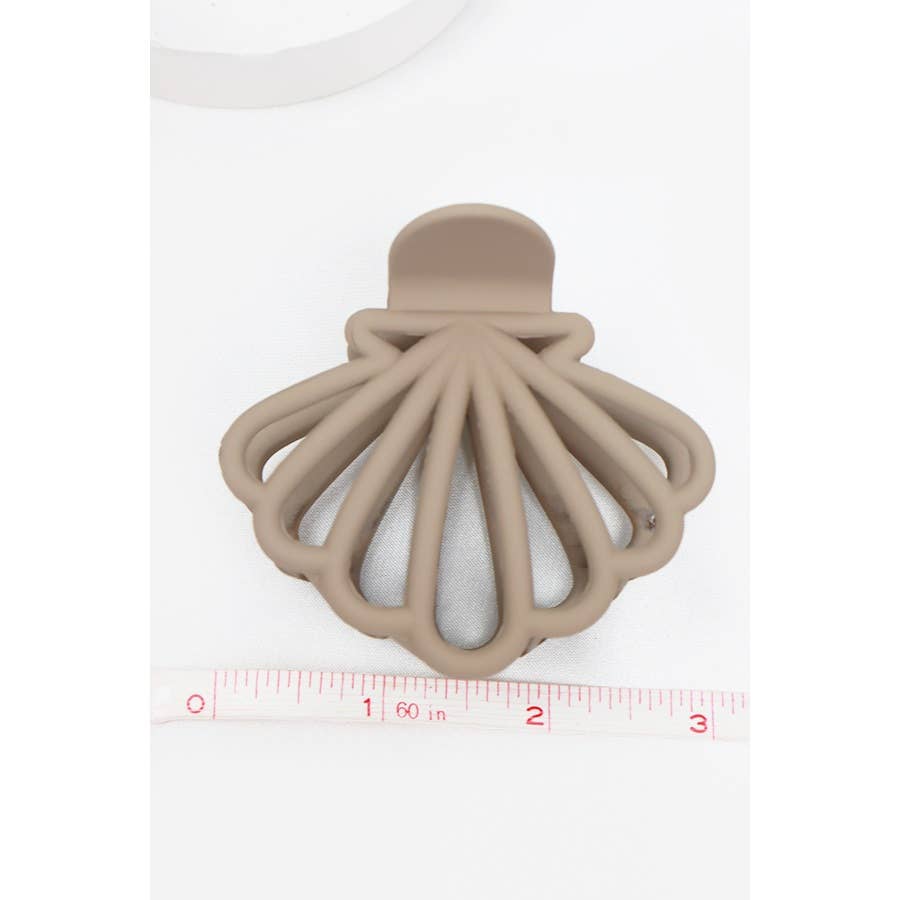 Matte Seashell Hair Claw